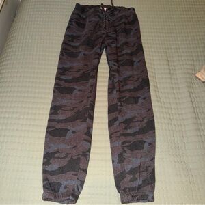 Ocean Drive Black And Gray Camo Joggers Women’s Size Small